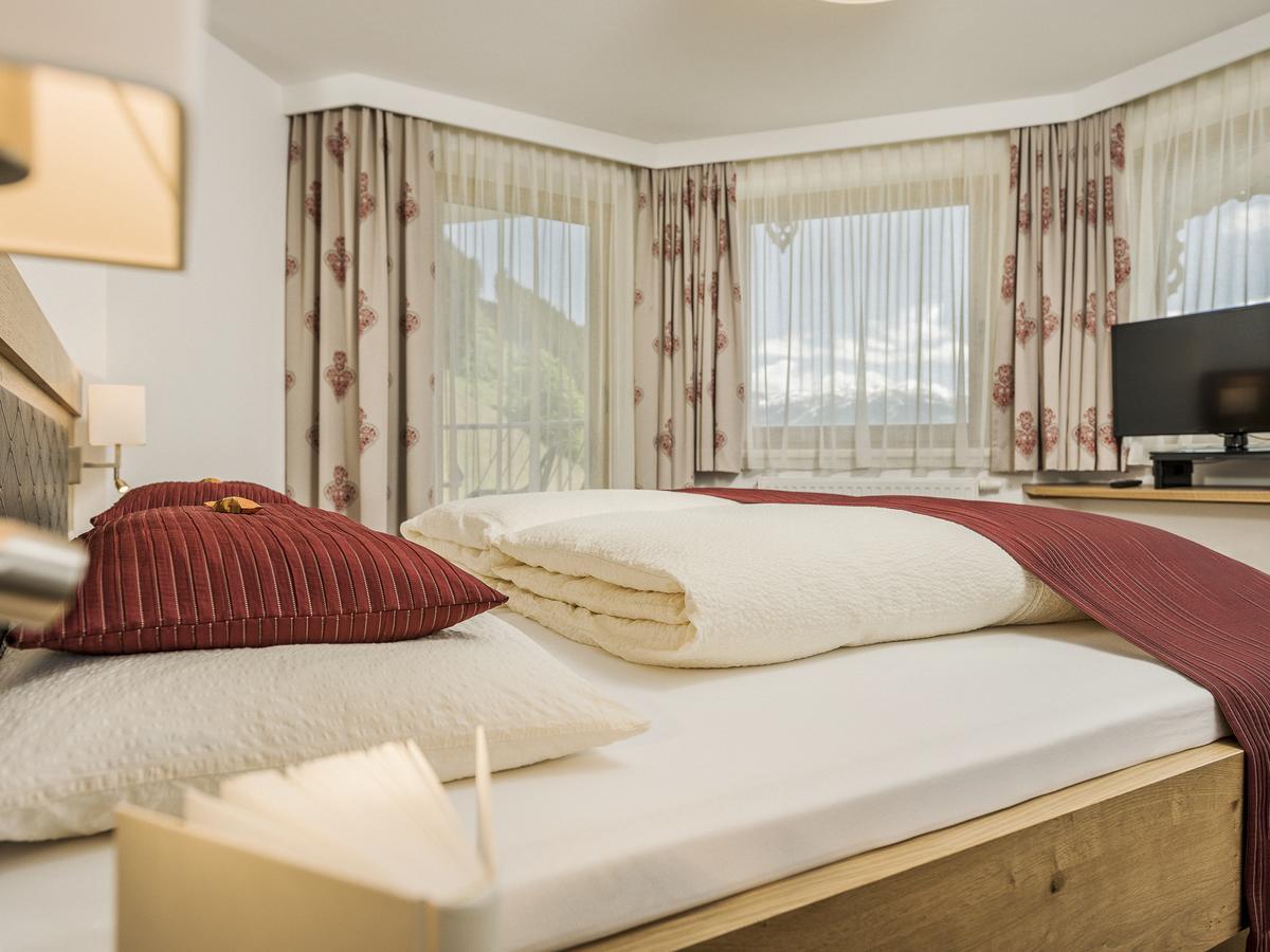 Hotel Gletscherblick Hippach Buitenkant foto